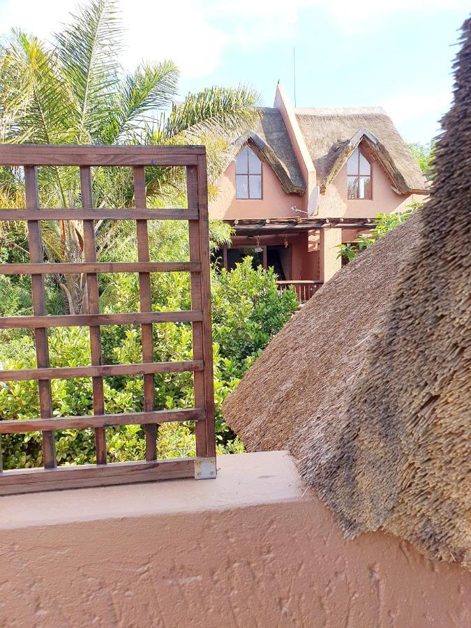 Merry Monte Casino Lodge House In Fourways ساندتون المظهر الخارجي الصورة