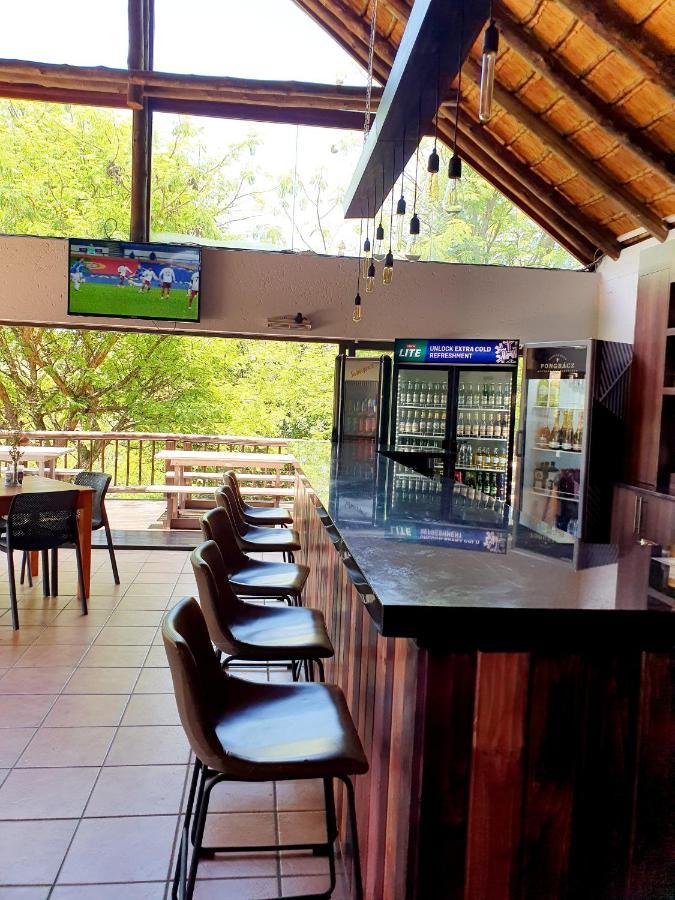 Merry Monte Casino Lodge House In Fourways ساندتون المظهر الخارجي الصورة
