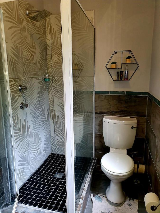 Merry Monte Casino Lodge House In Fourways ساندتون المظهر الخارجي الصورة